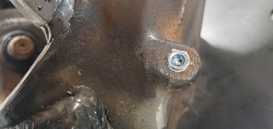 Knuckle Vacuum Line Plug